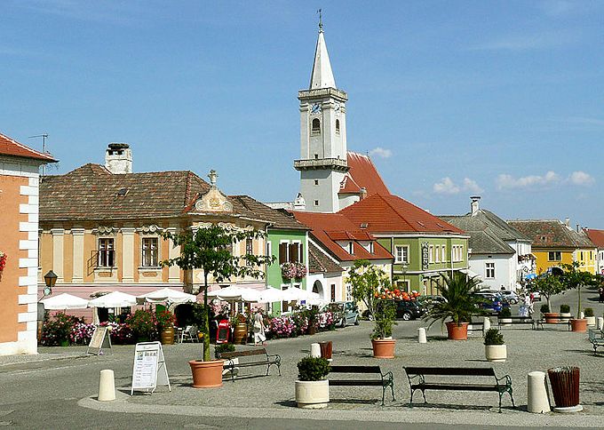 La piazza centrale di Rust