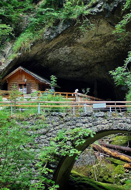 L'entrata della grotta Koppenbrllerhhle