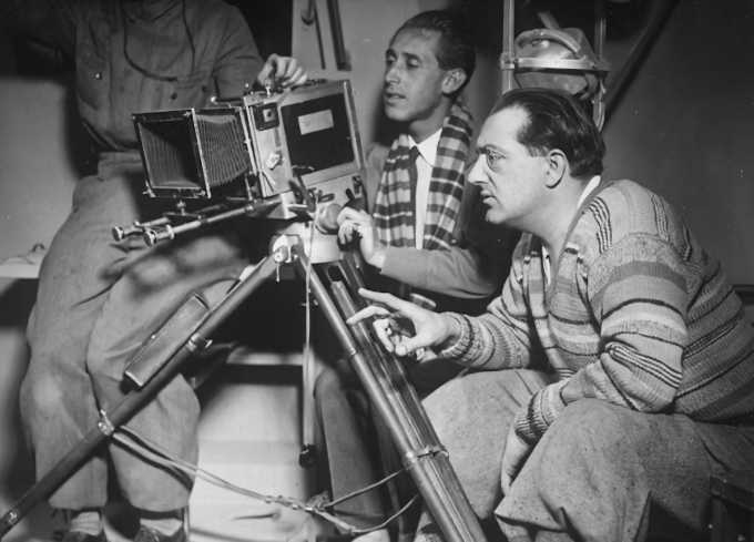 Fritz Lang durante le riprese per il film 'Frau im Mond'