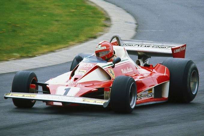 Niki Lauda durante le prove del Gran Premio di Germania 1976